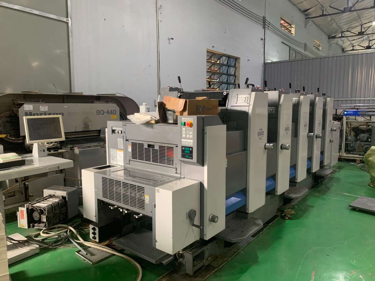 Máy In catalogue bằng công nghệ offset